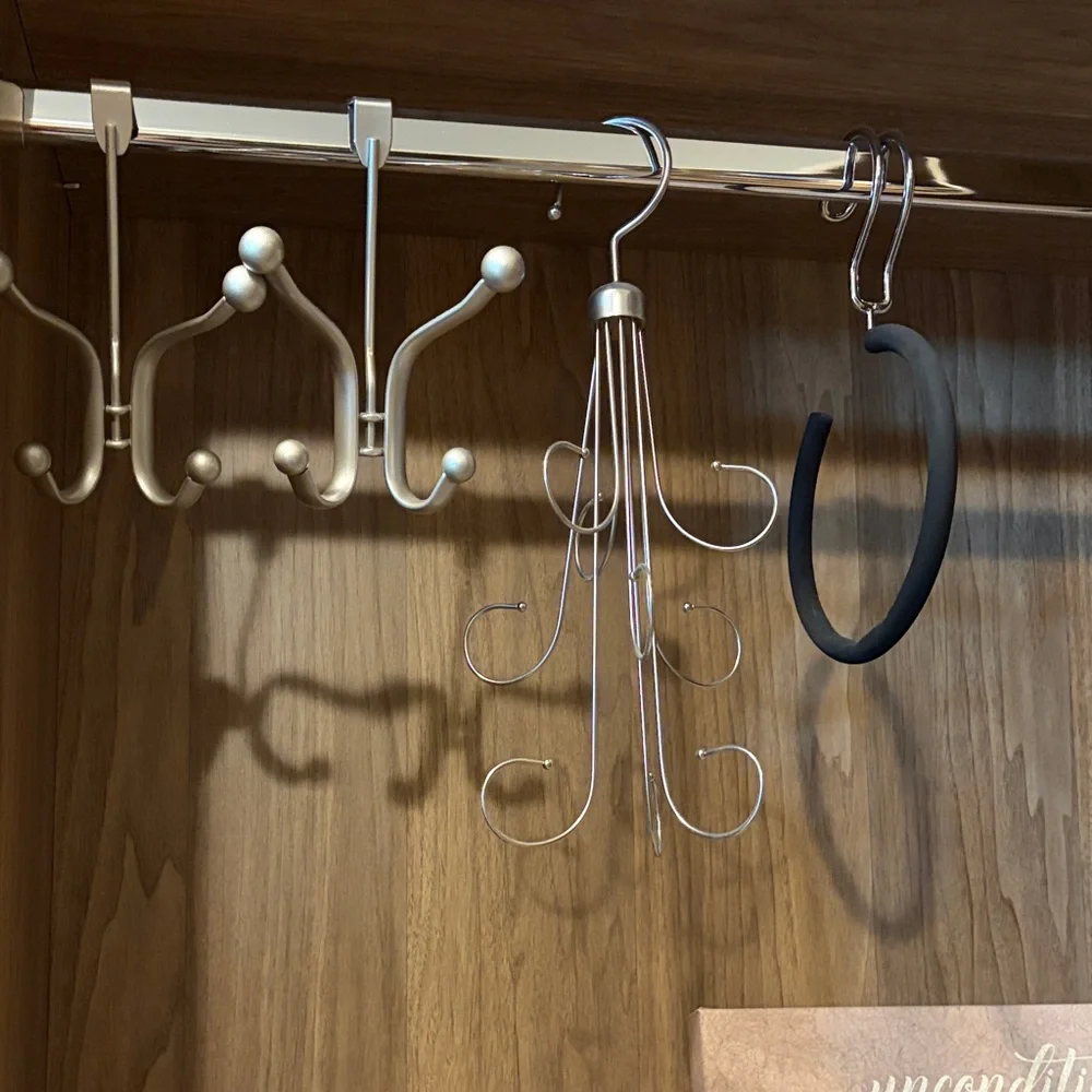 Silver Metal Hanger Set